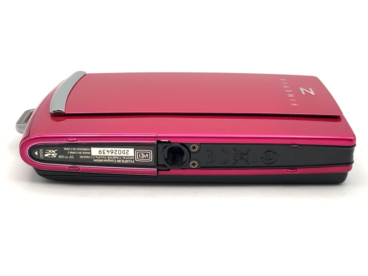 Fujifilm FinePix Z1100EXR - Thumbnail 3