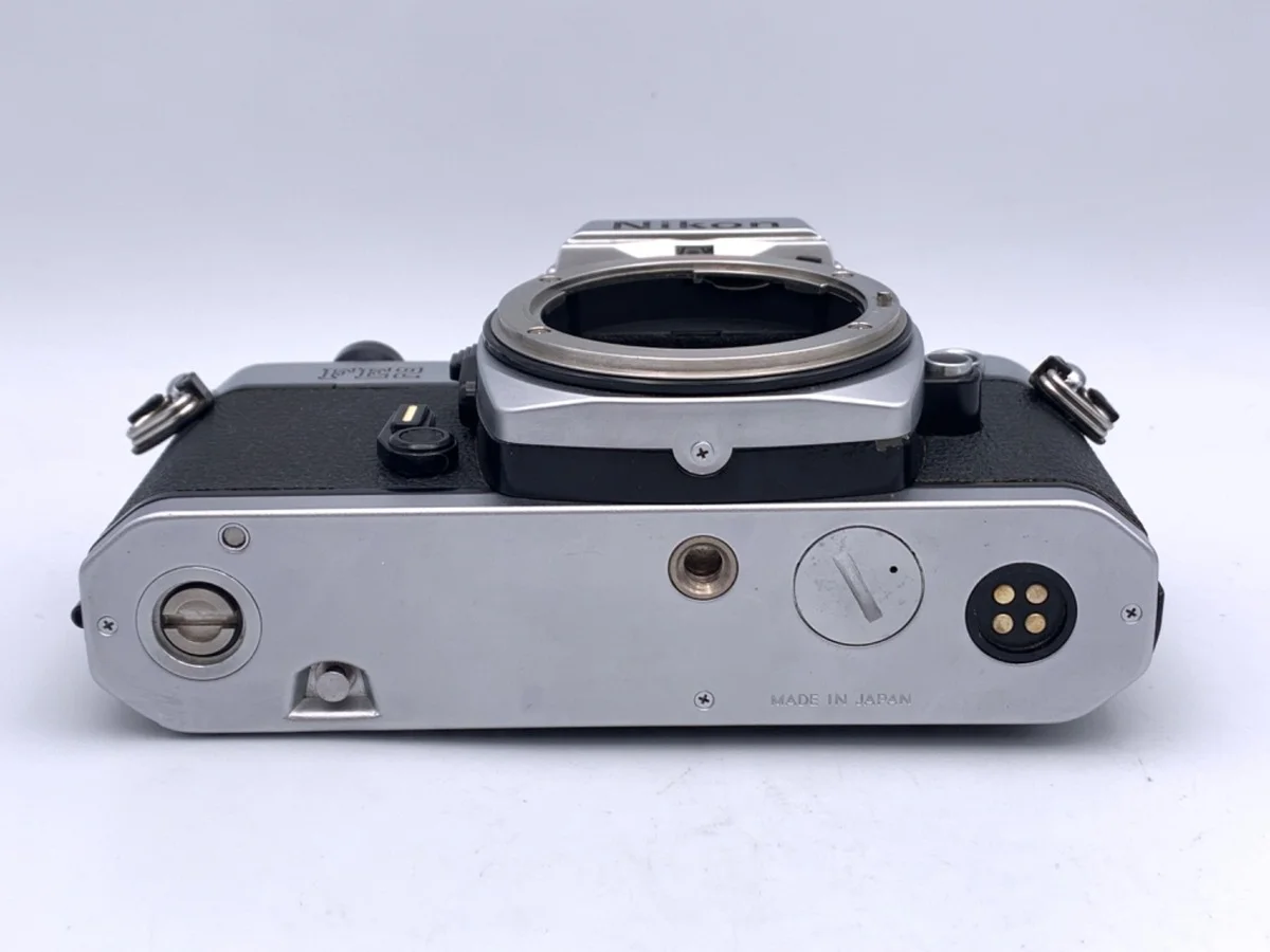 Nikon FE2 - Thumbnail 3