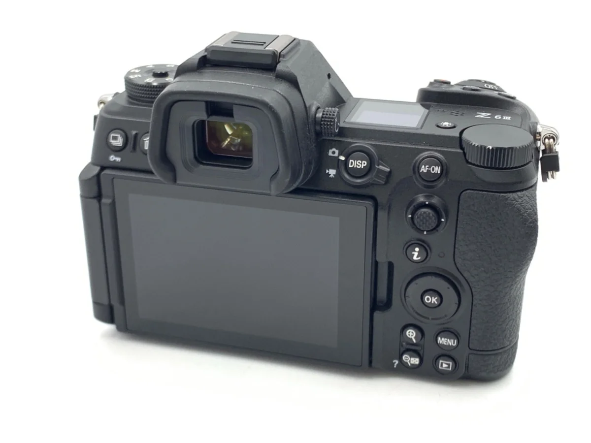 Nikon Z6III - Thumbnail 2