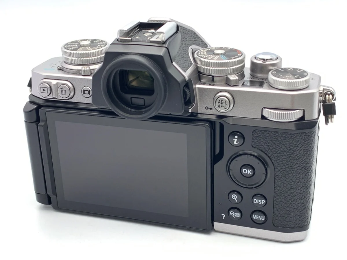 Nikon Zfc - Thumbnail 2