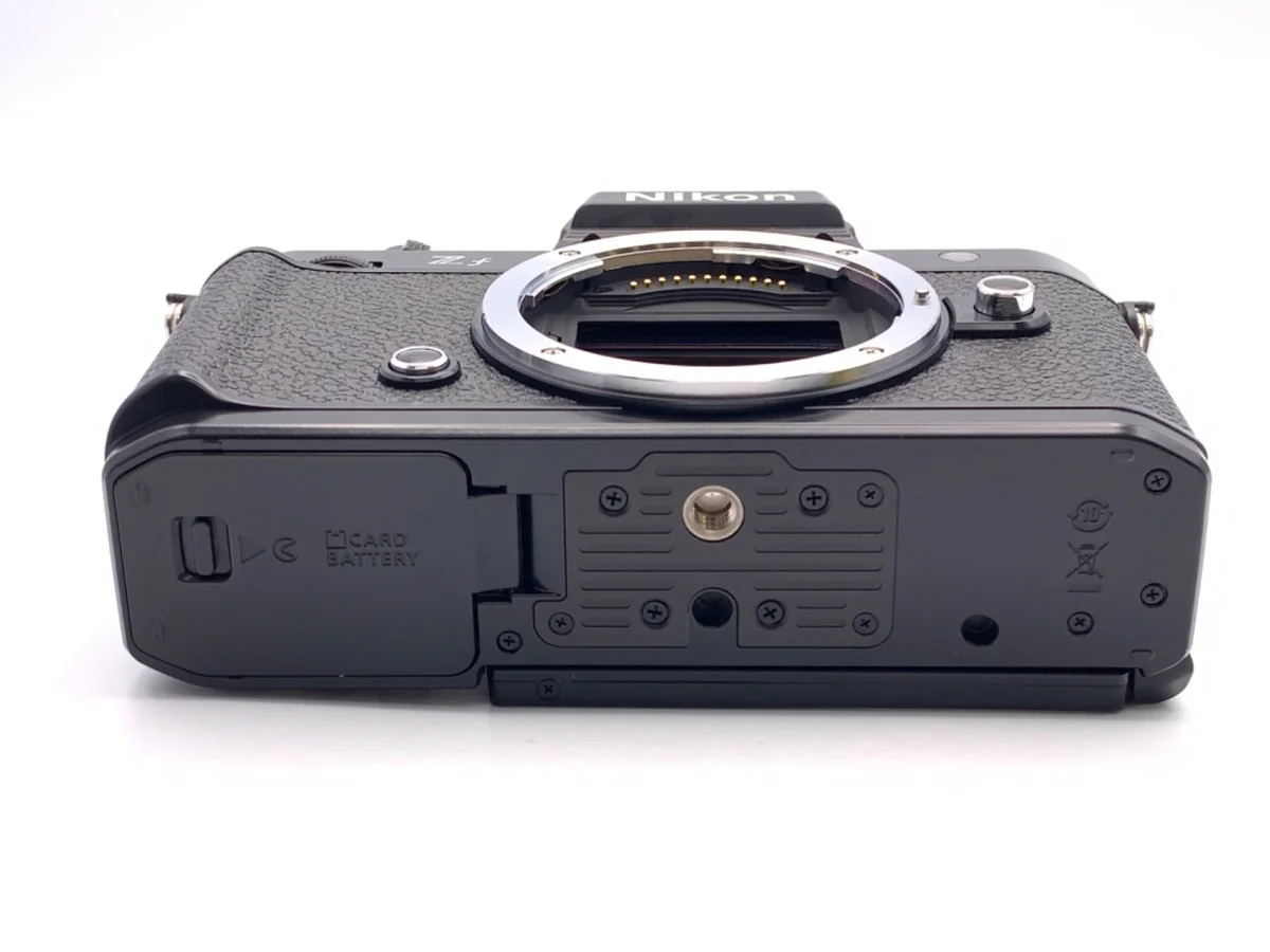 Nikon Zf - Thumbnail 3