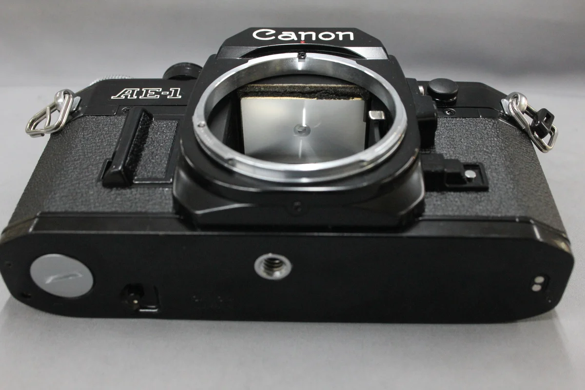 Canon AE-1 - 縮圖 3