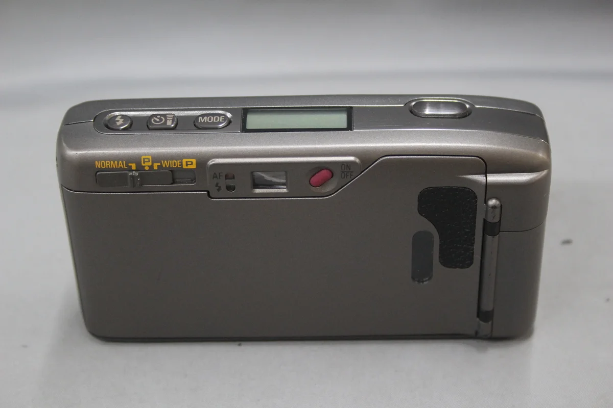 Ricoh R1s (30mm F3.5/24mm F8) - 縮圖 2