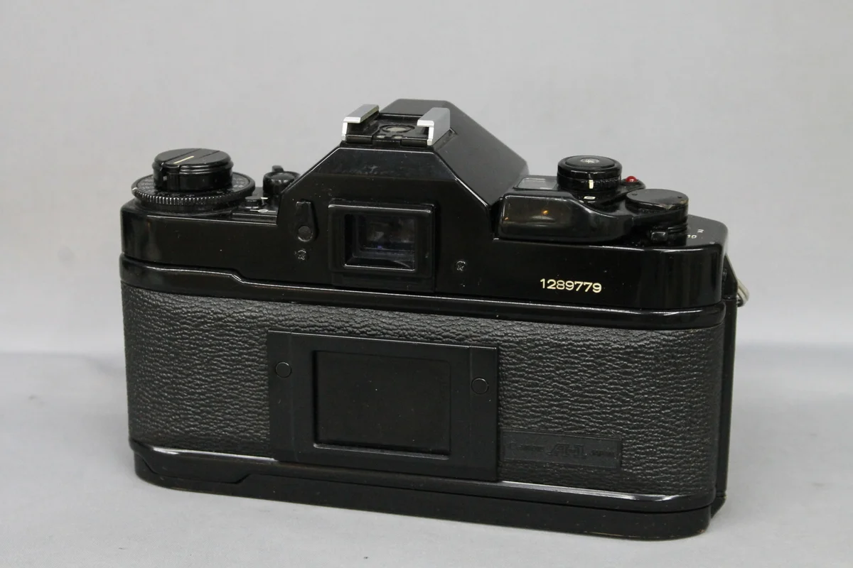 Canon A-1 - Thumbnail 2