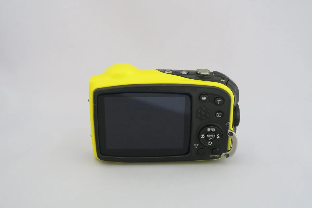 Fujifilm FinePix XP80 - Thumbnail 2