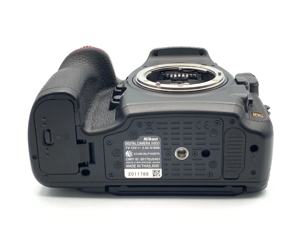 Nikon D850 - Thumbnail 3