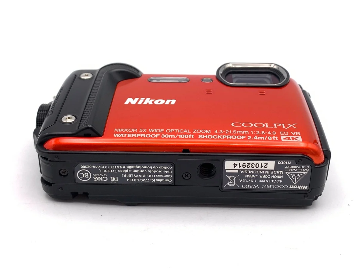 Nikon COOLPIX W300 - Thumbnail 3