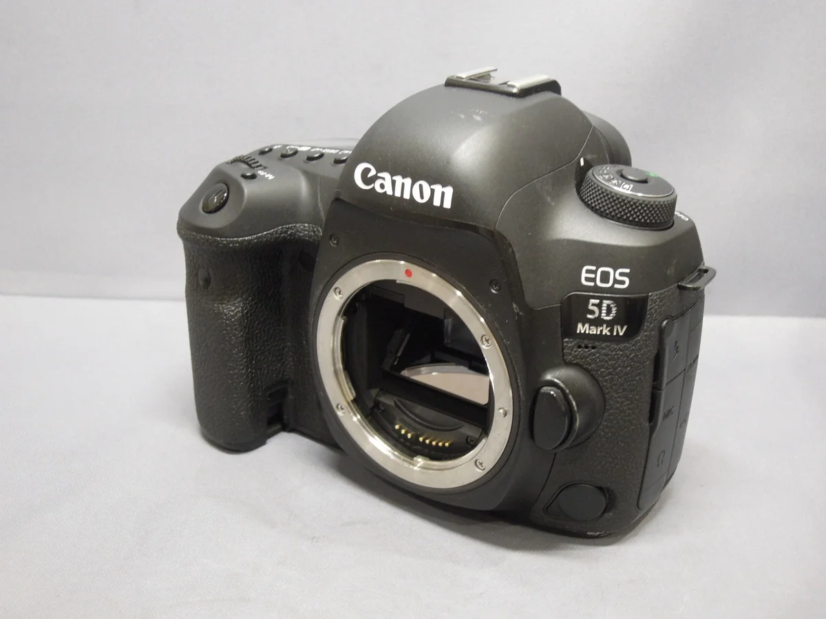 Canon EOS 5D Mark IV