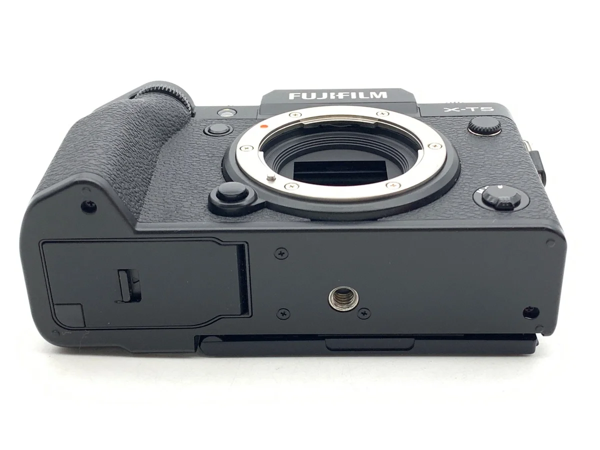 Fujifilm X-T5 JP - Thumbnail 3