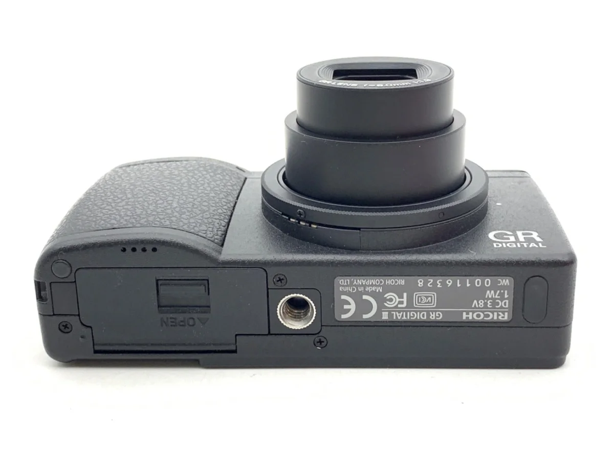 Ricoh GR DIGITAL III - Thumbnail 3