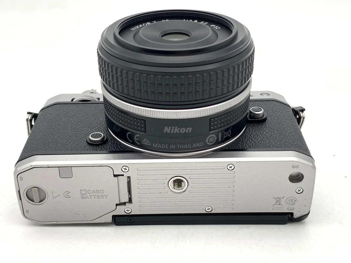 Nikon Zfc 28mm f/2.8 Special Edition - Thumbnail 3
