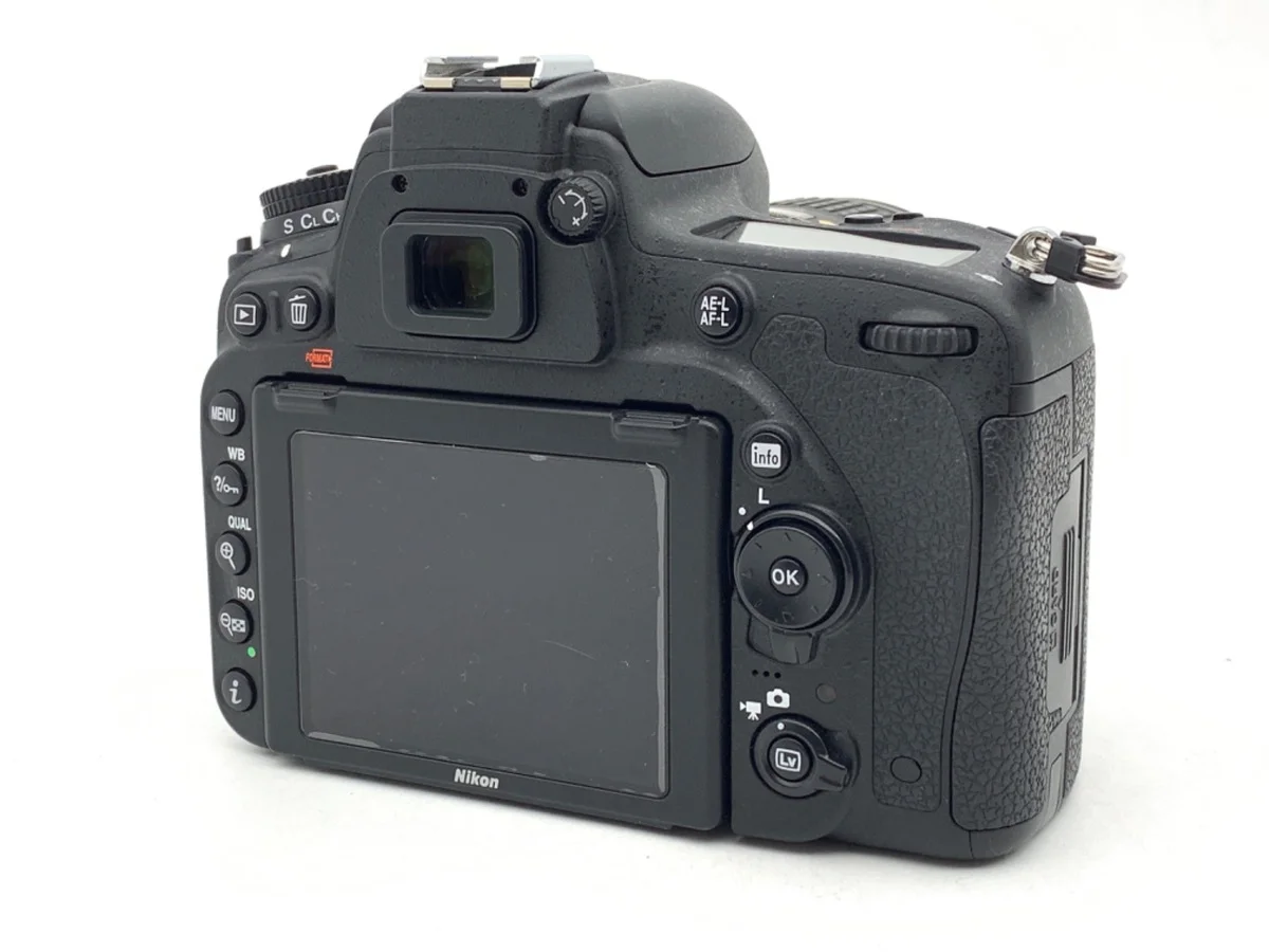 Nikon D750 24-120VR - Thumbnail 2