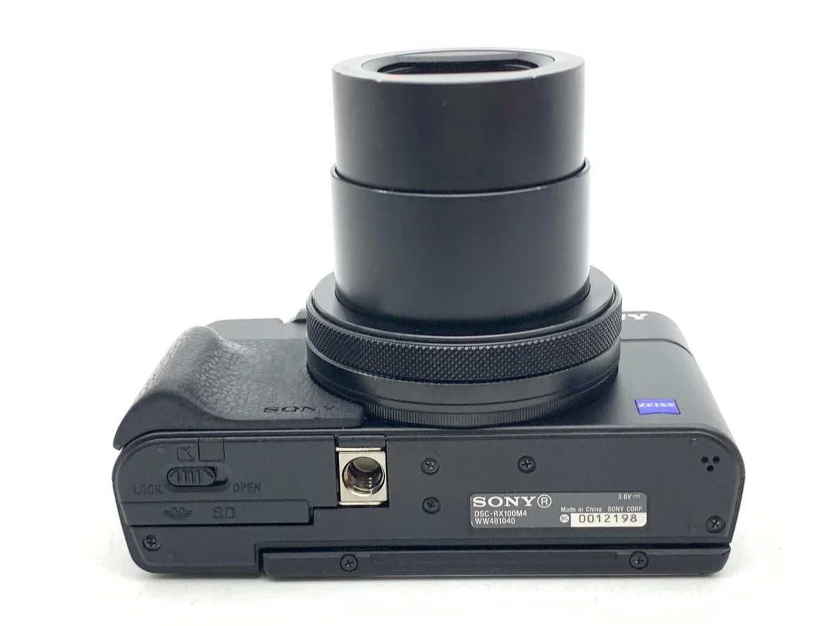 Sony Cyber-shot DSC-RX100M4 - Thumbnail 3
