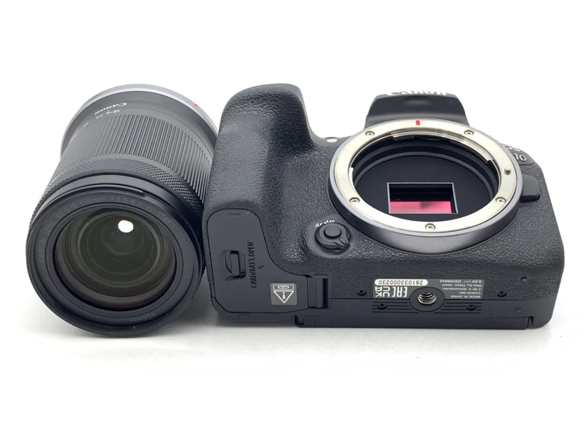 Canon EOS R10 RF-S18-150 IS STM - Thumbnail 3