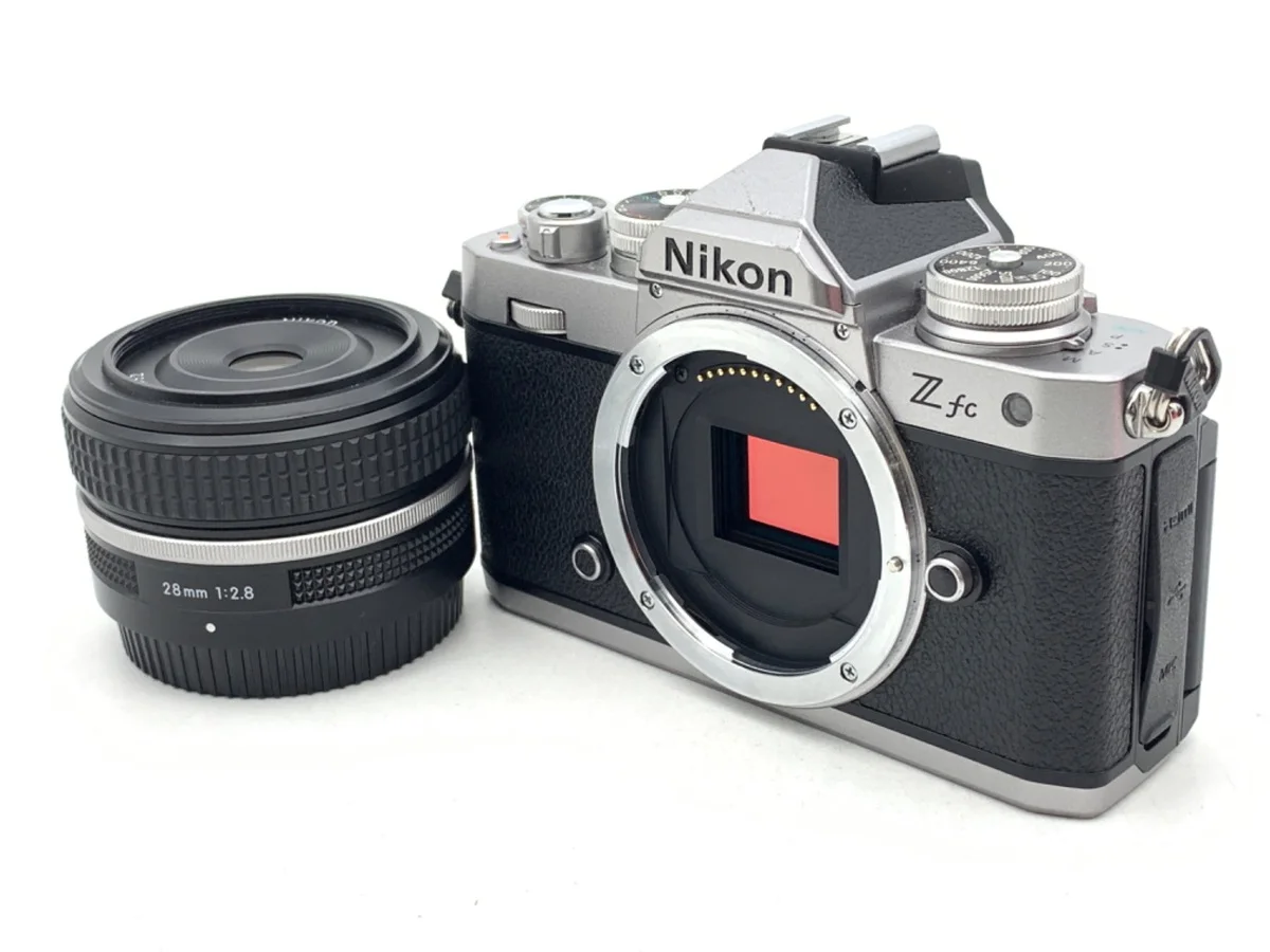 Nikon Zfc 28mm f/2.8 Special Edition