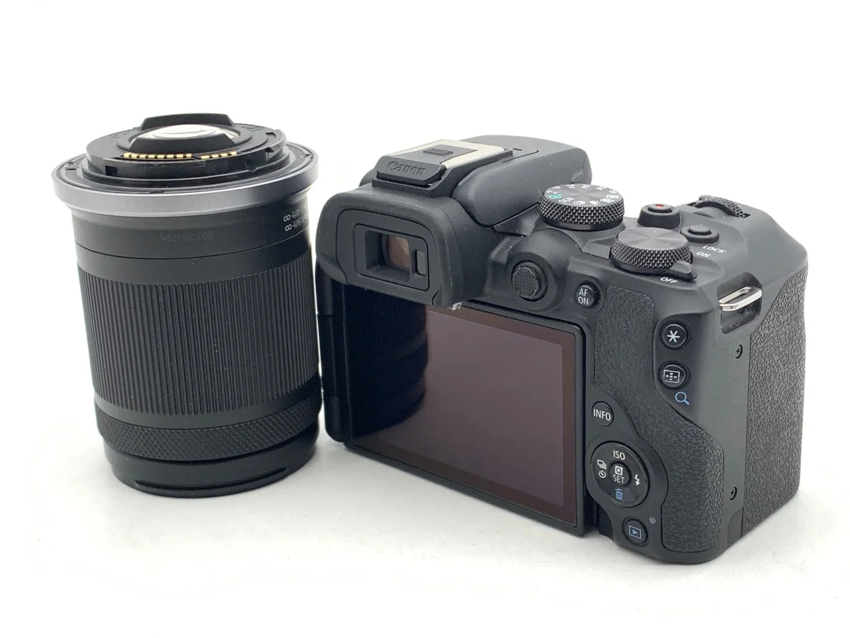 Canon EOS R10 RF-S18-150 IS STM - Thumbnail 2