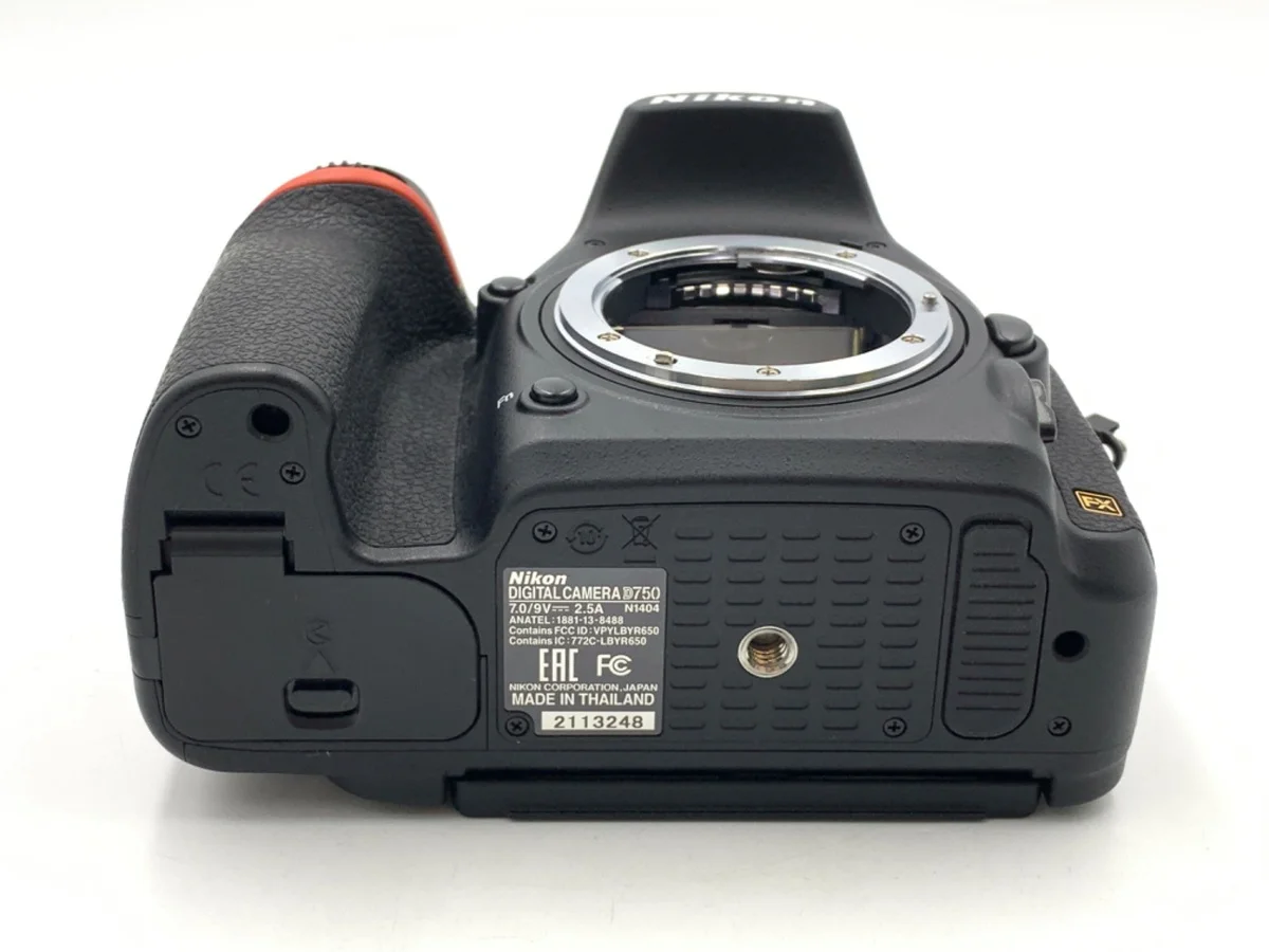 Nikon D750 - Thumbnail 3