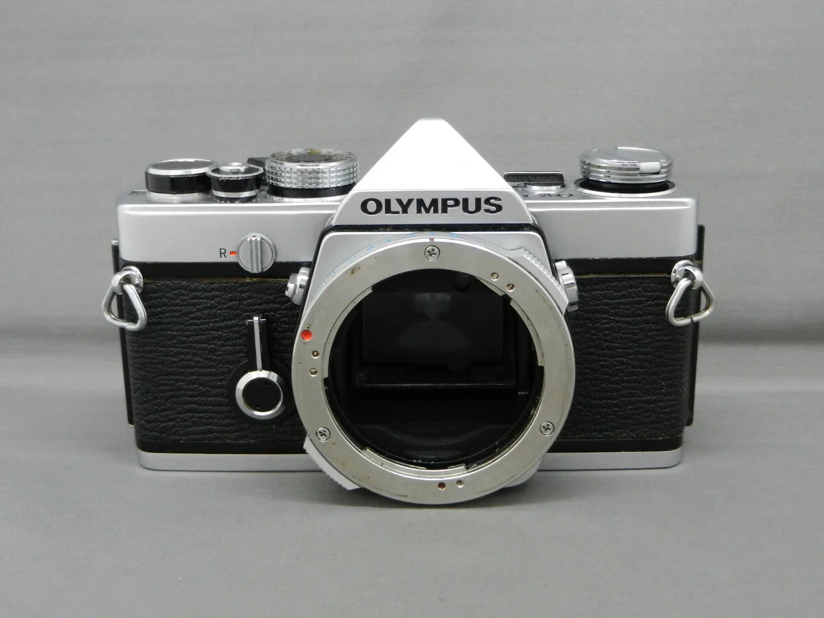Olympus OM-1