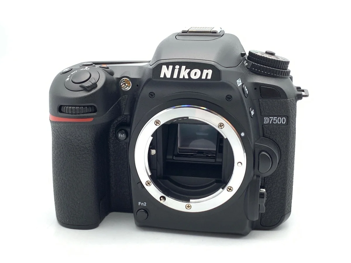 Nikon D7500