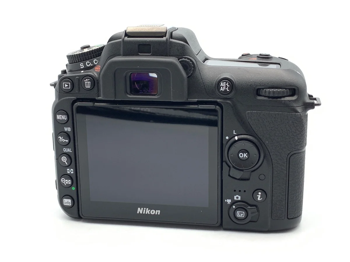 Nikon D7500 - Thumbnail 2