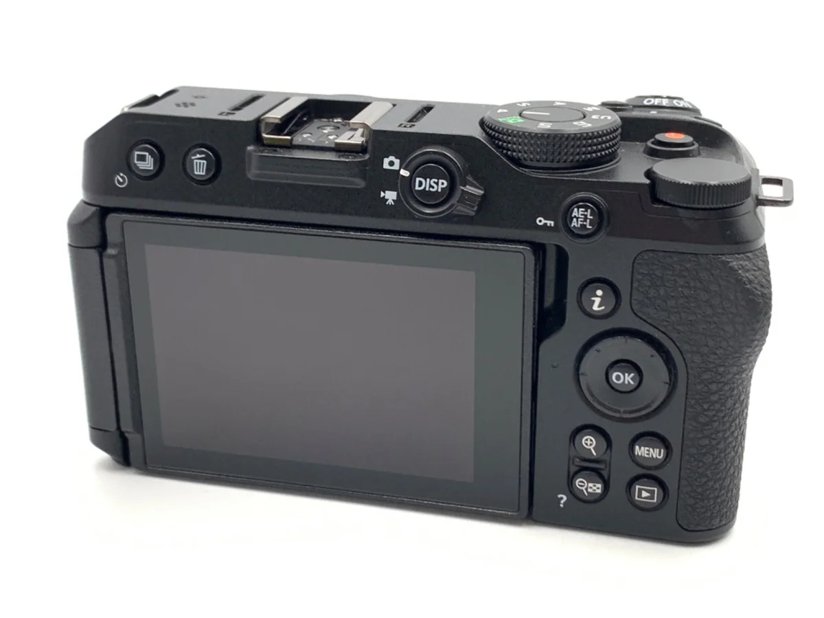 Nikon Z30 - Thumbnail 2