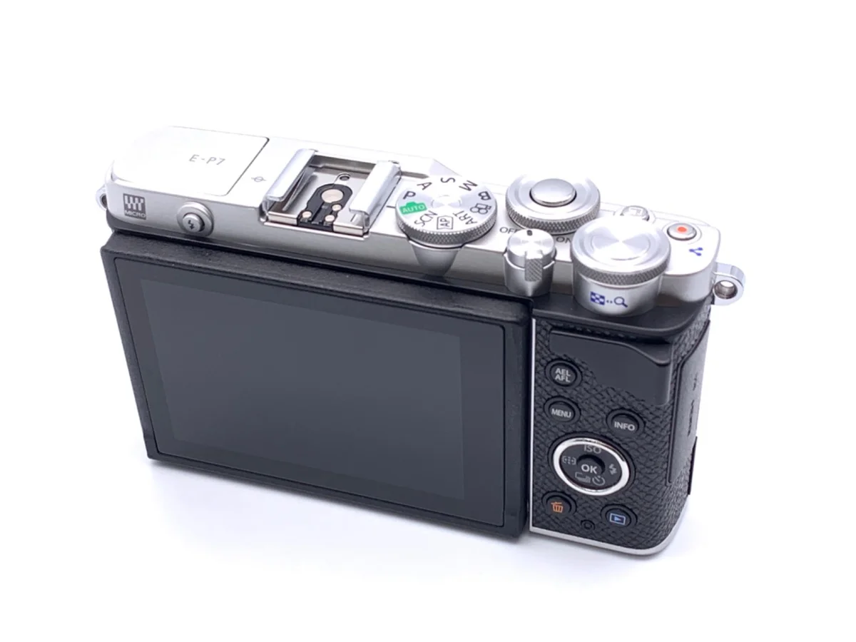 Olympus PEN E-P7 - Thumbnail 2