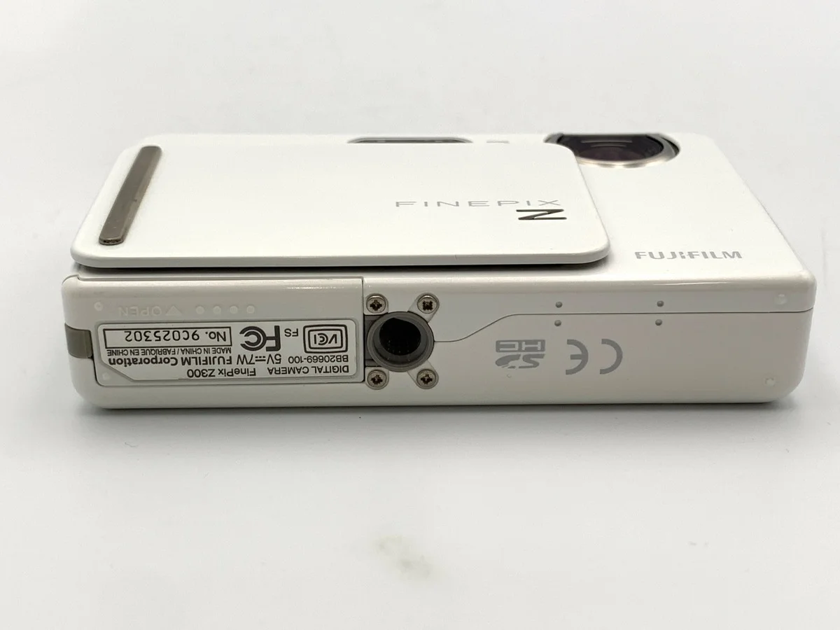 Fujifilm FinePix Z300 - Thumbnail 3
