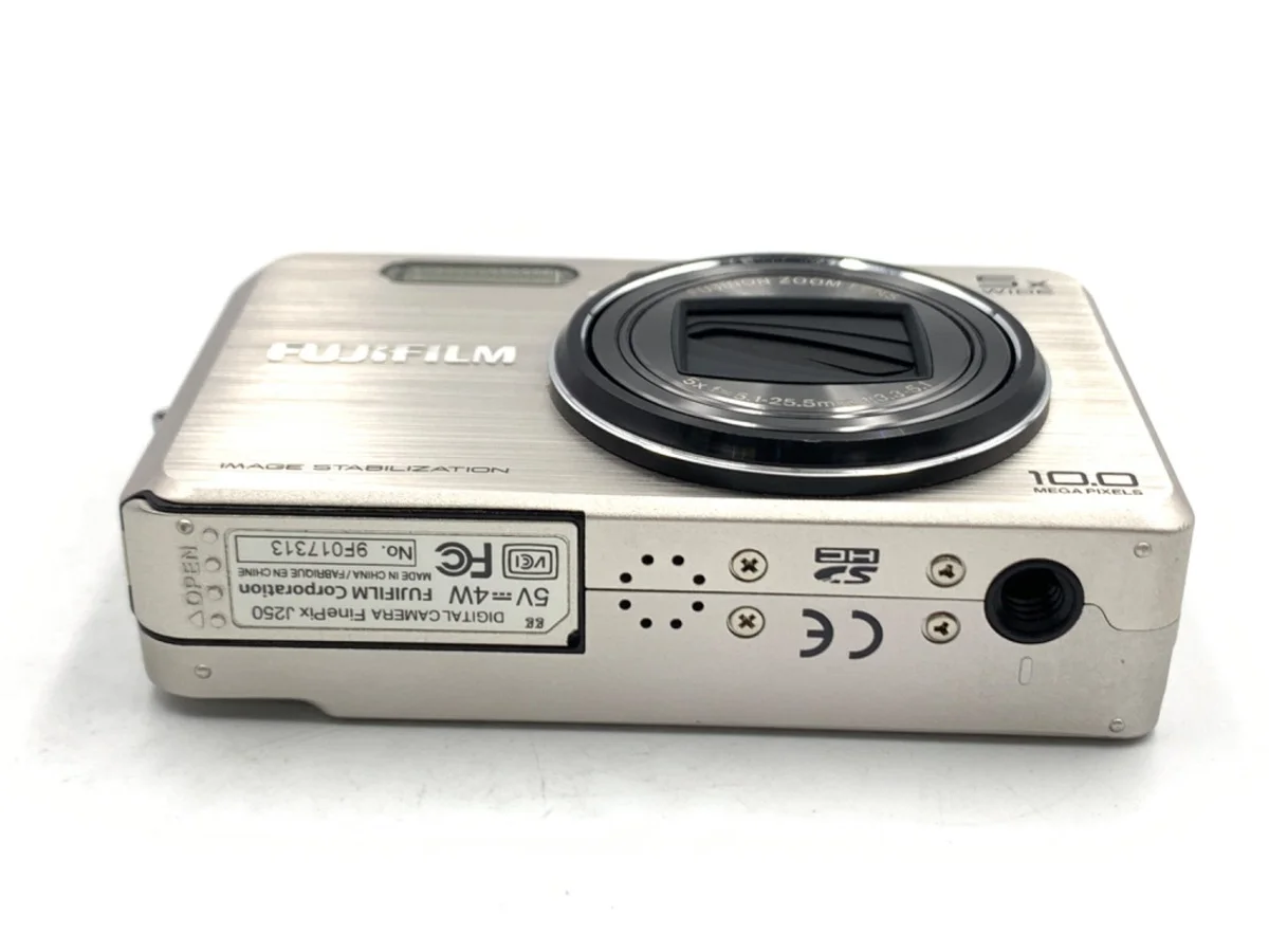 Fujifilm FinePix J250 1000 - Thumbnail 3