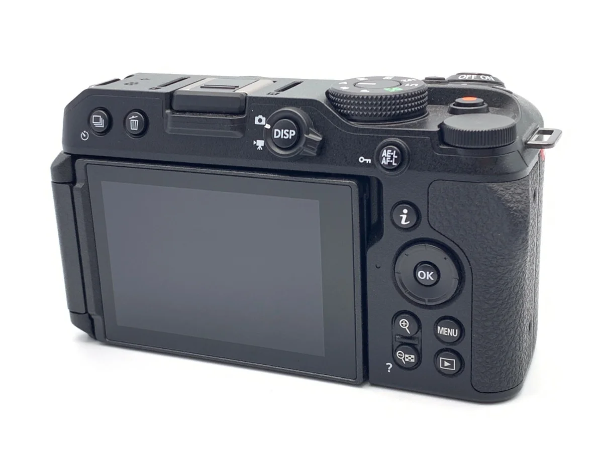 Nikon Z30 - Thumbnail 2