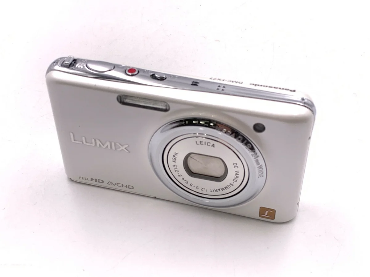 Panasonic LUMIX DMC-FX77