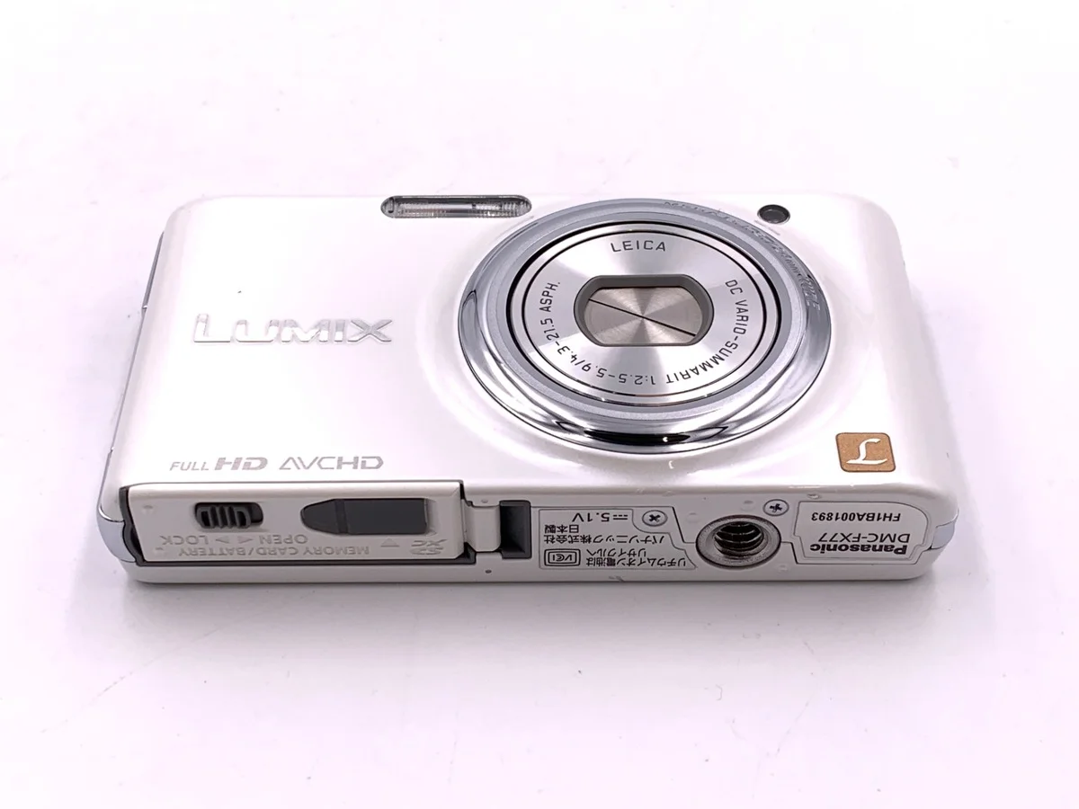 Panasonic LUMIX DMC-FX77 - Thumbnail 3