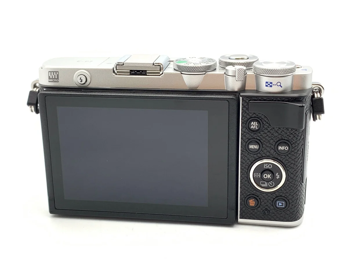 Olympus PEN E-P7 - Thumbnail 2