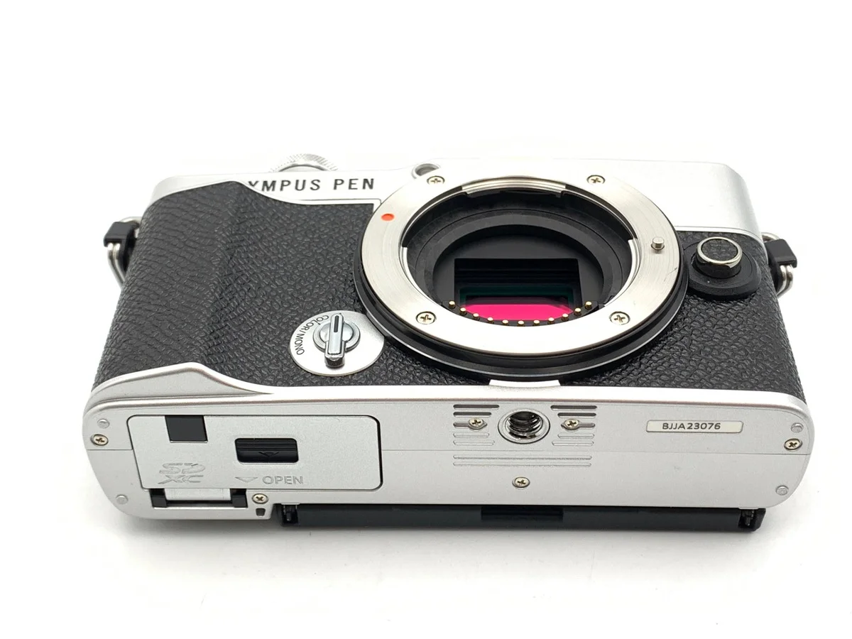 Olympus PEN E-P7 - Thumbnail 3