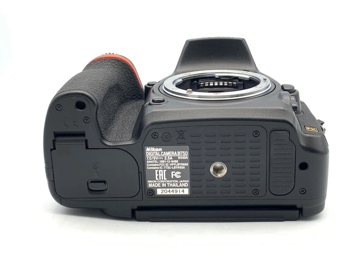 Nikon D750 - Thumbnail 3