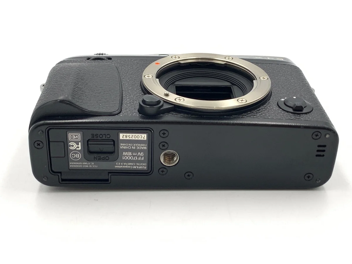 Fujifilm X-E3 - Thumbnail 3