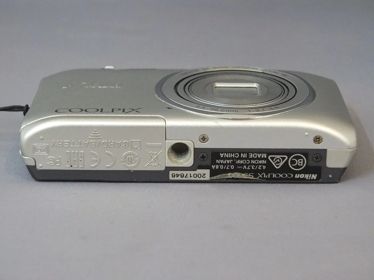 Nikon COOLPIX S3600 SL - Thumbnail 3