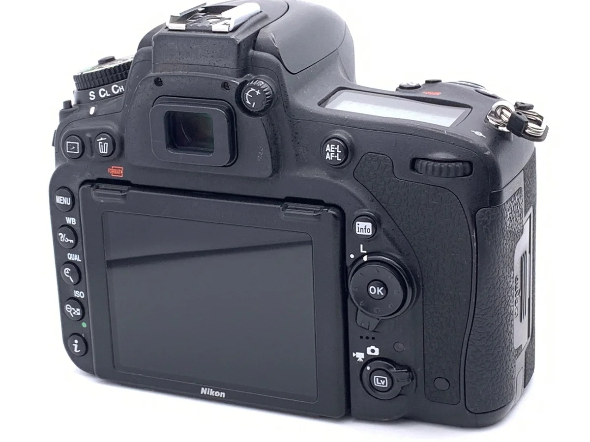 Nikon D750 - Thumbnail 2