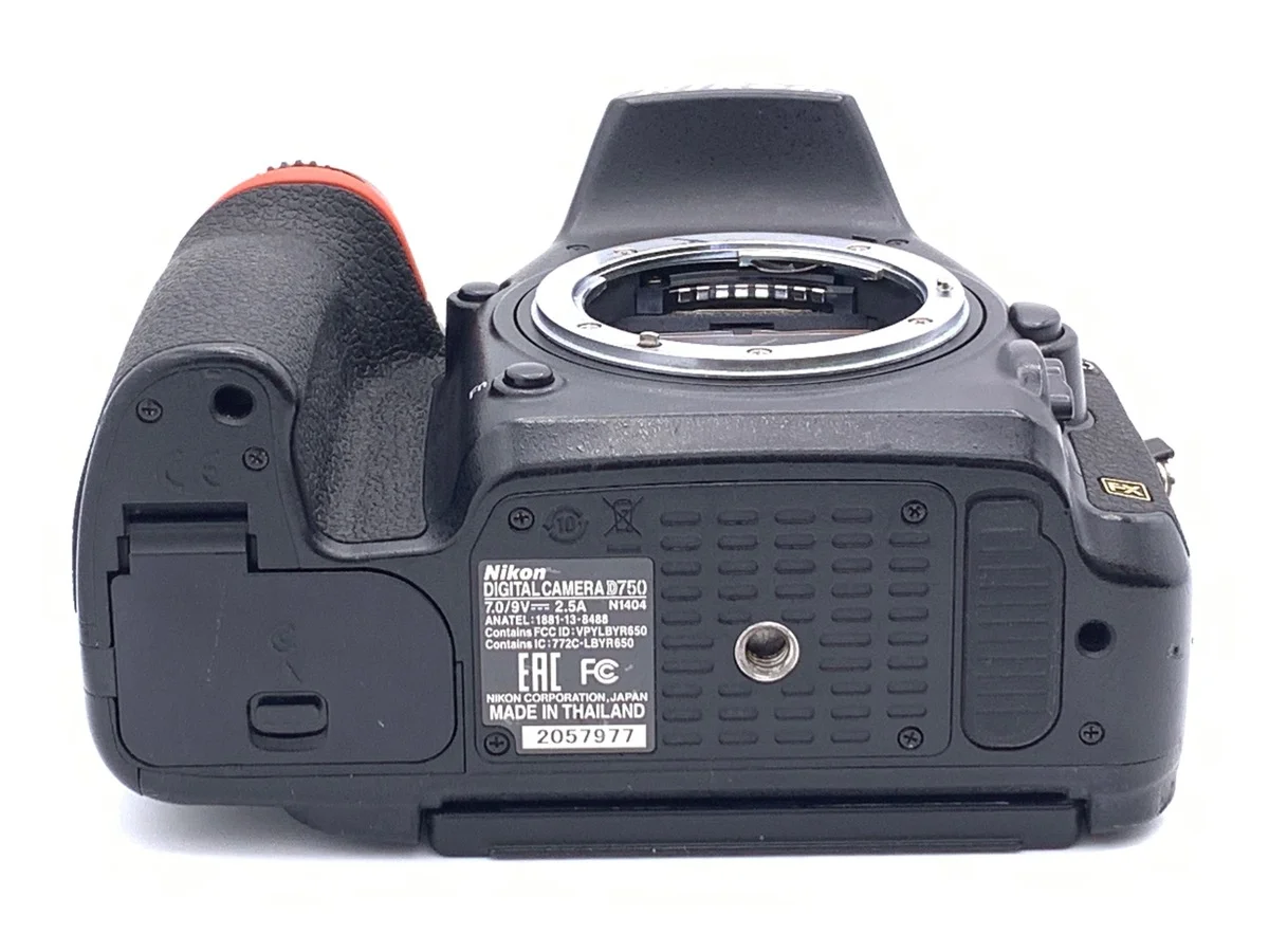 Nikon D750 - Thumbnail 3