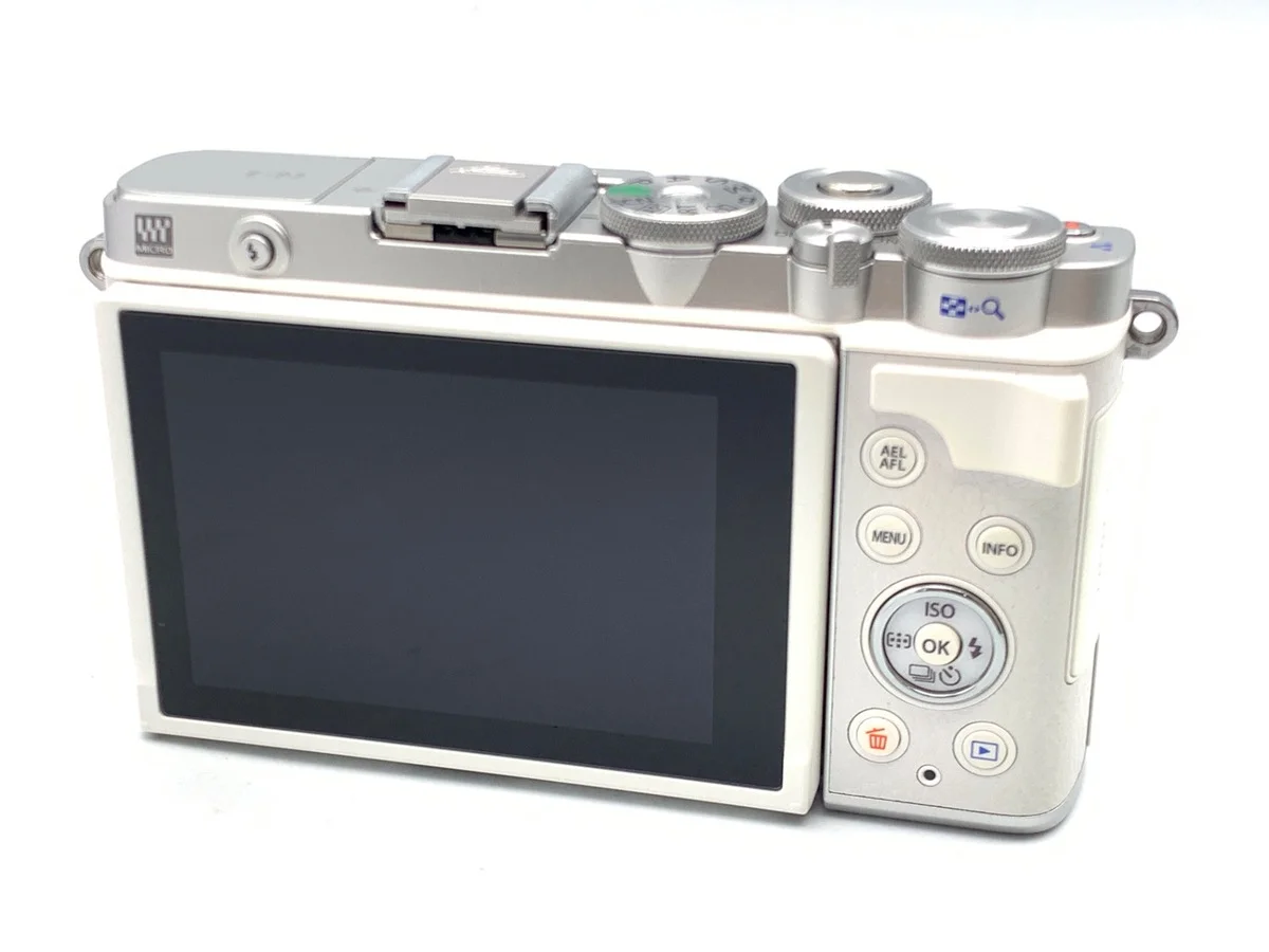 Olympus PEN E-P7 - Thumbnail 2