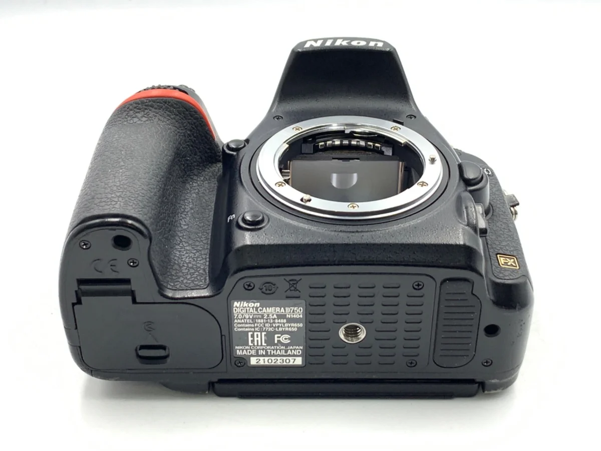 Nikon D750 - Thumbnail 3