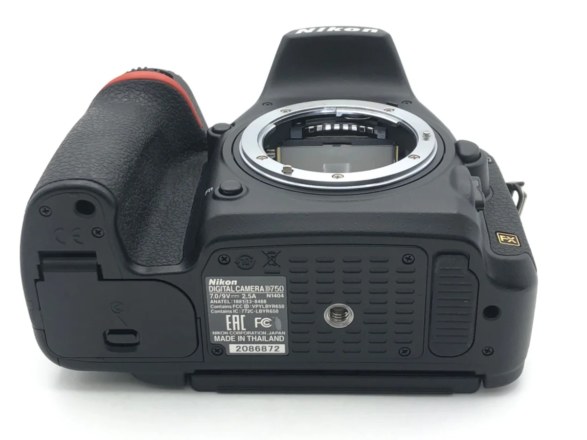 Nikon D750 - Thumbnail 3