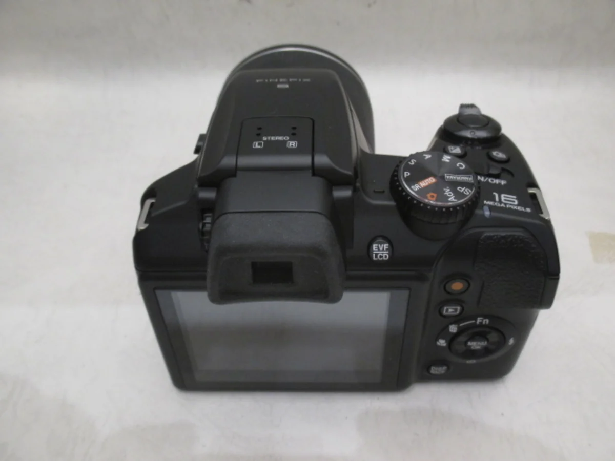 Fujifilm FinePix S9200 - 縮圖 2