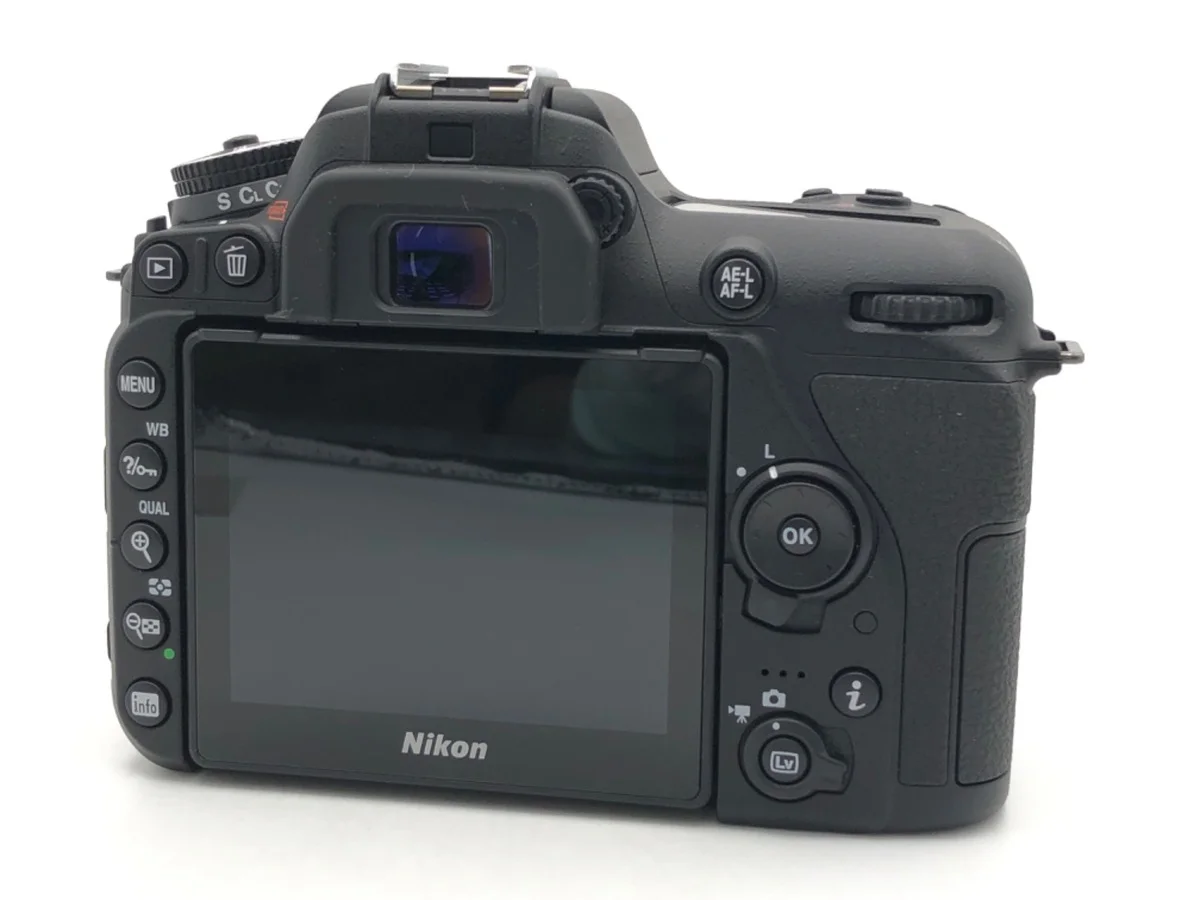 Nikon D7500 - Thumbnail 2