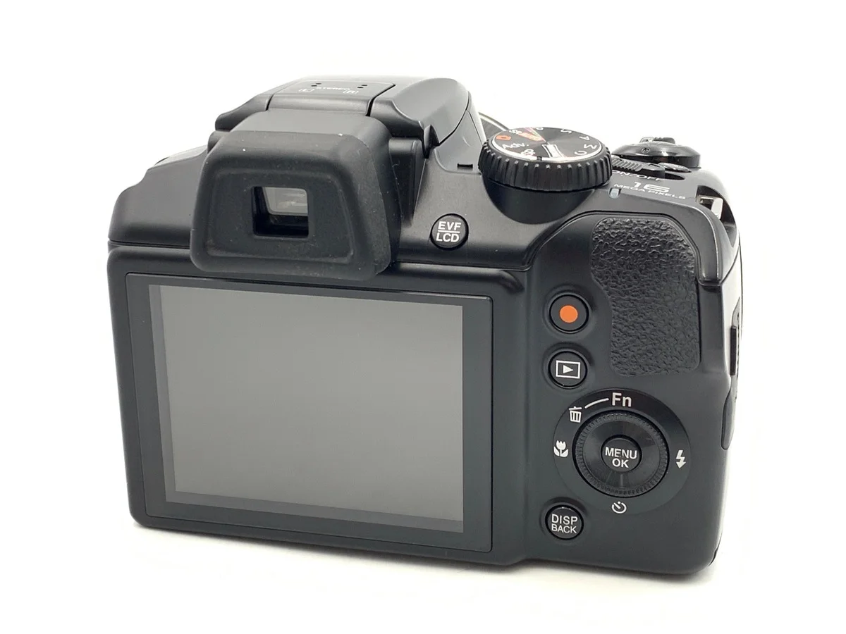 Fujifilm FinePix S8400 - Thumbnail 2