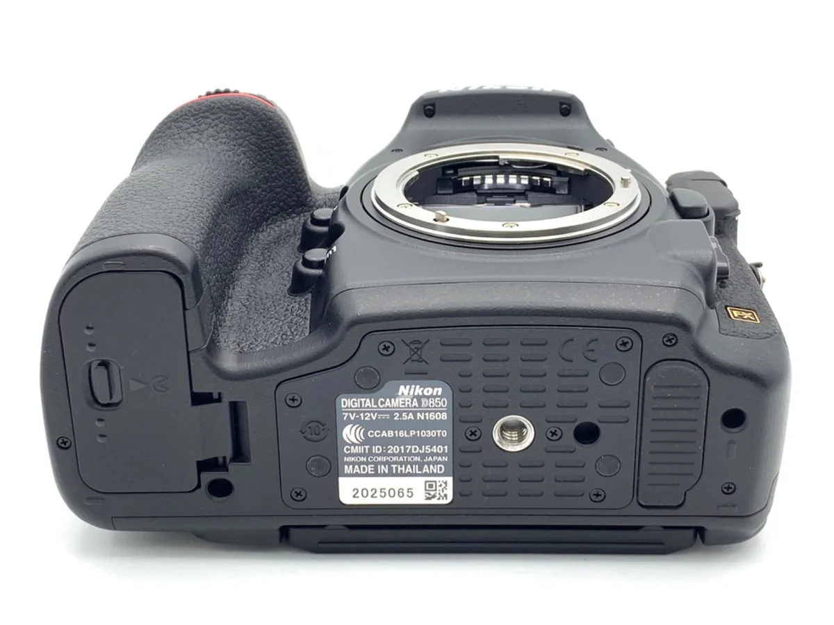 Nikon D850 - Thumbnail 3