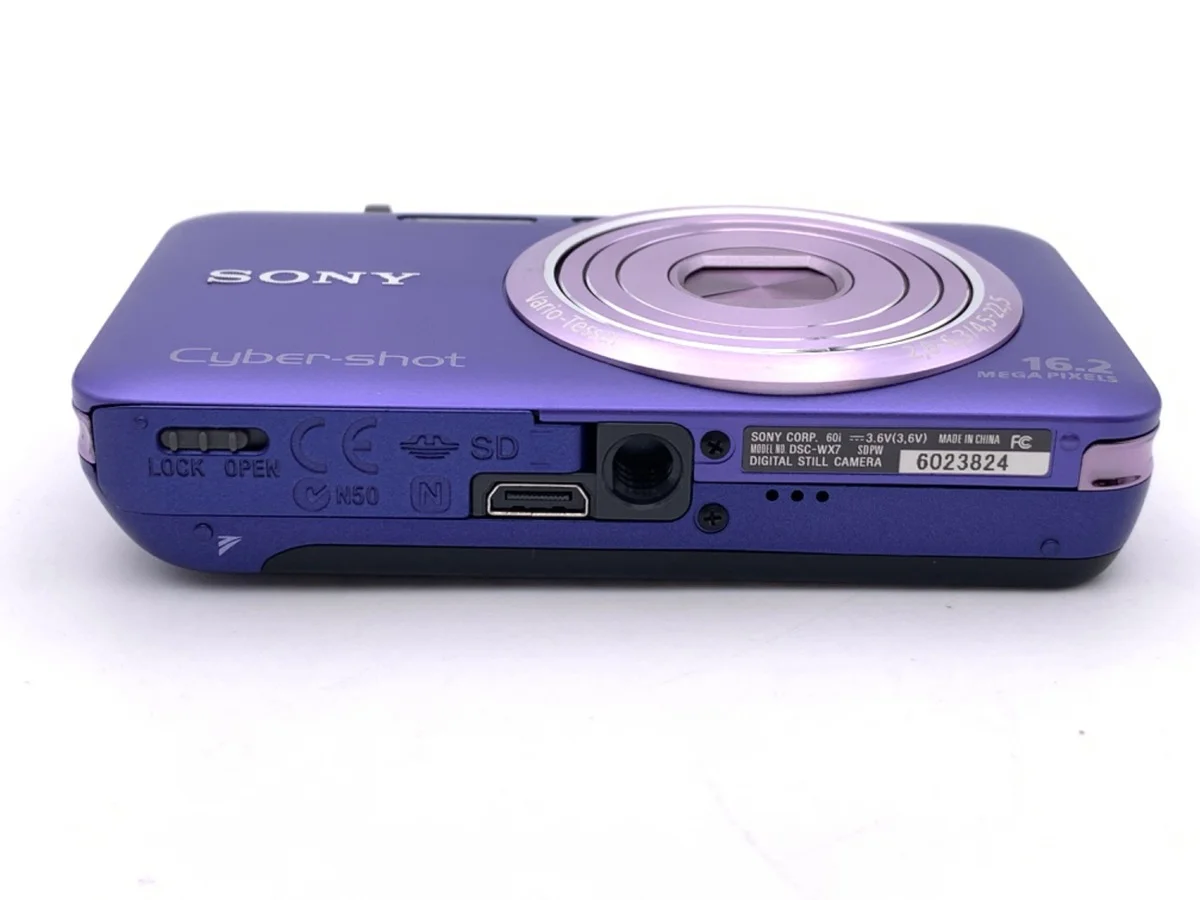 Sony Cyber-shot DSC-WX7 - Thumbnail 3