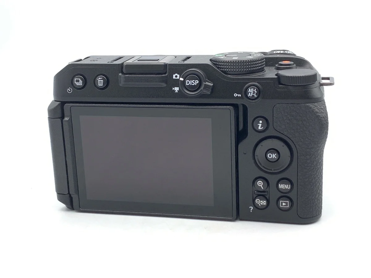 Nikon Z30 - Thumbnail 2