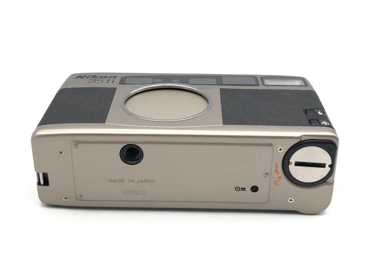 Nikon 35Ti (35/2.8) - Thumbnail 3