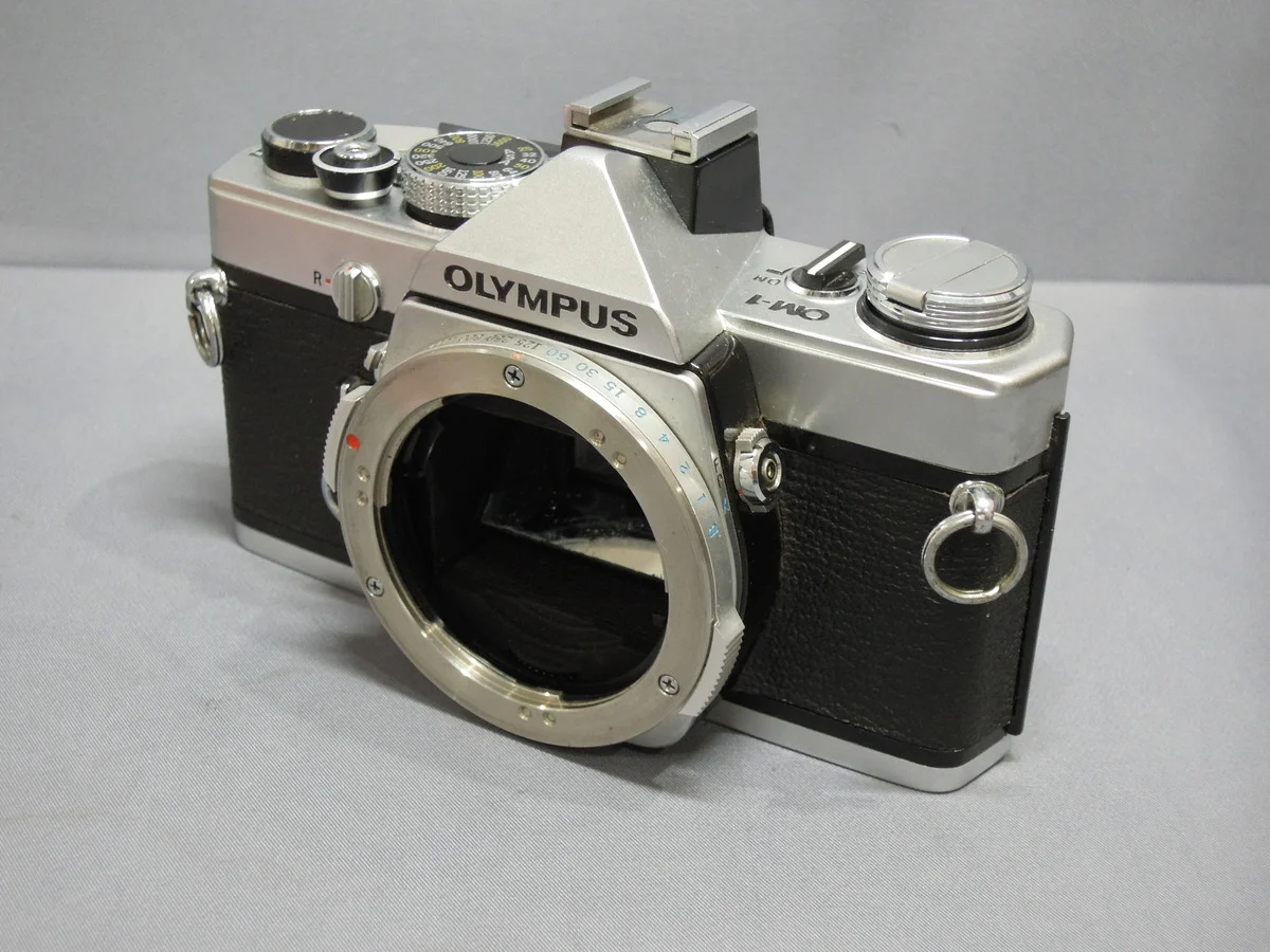 Olympus OM-1
