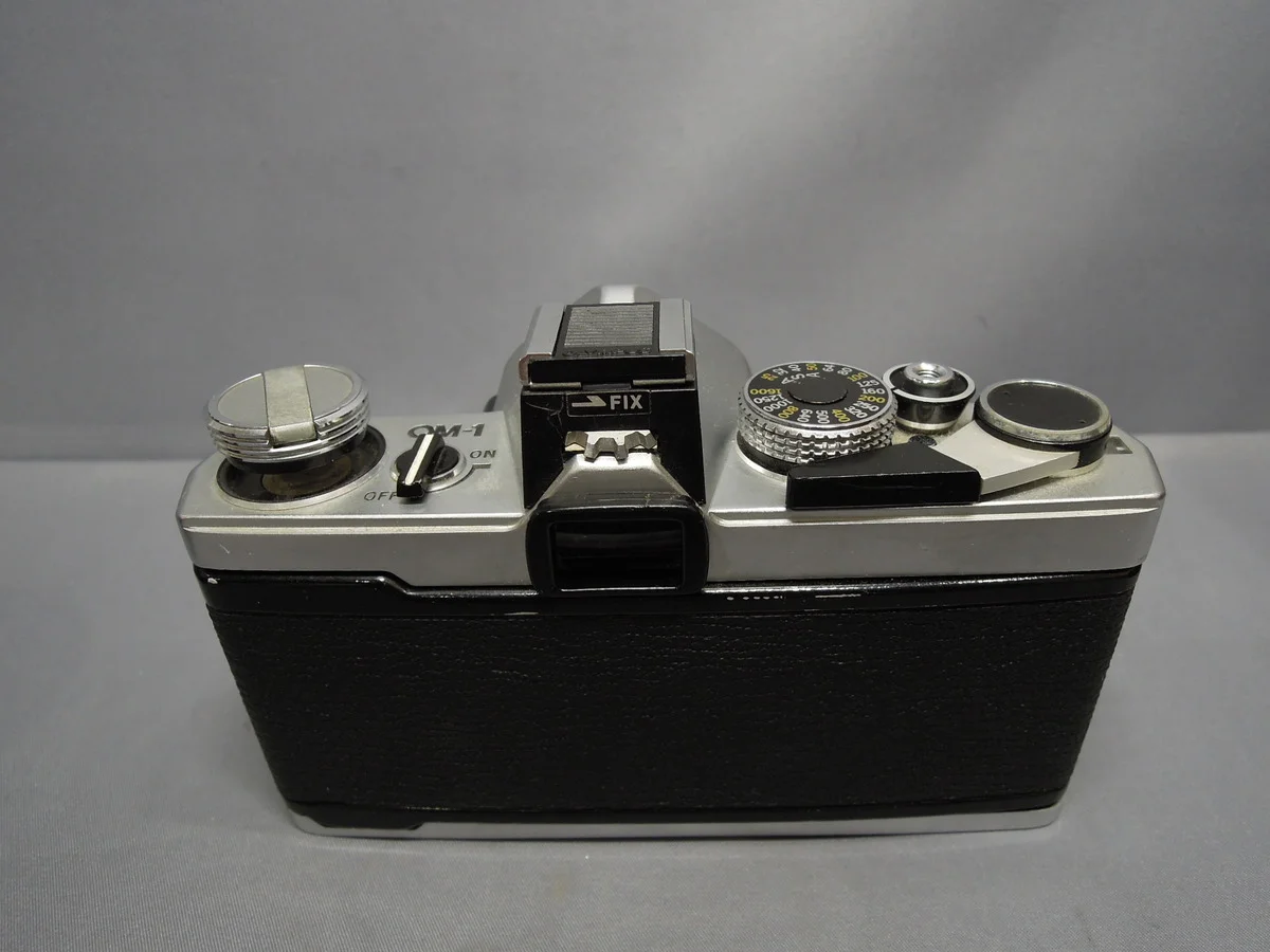 Olympus OM-1 - Thumbnail 2